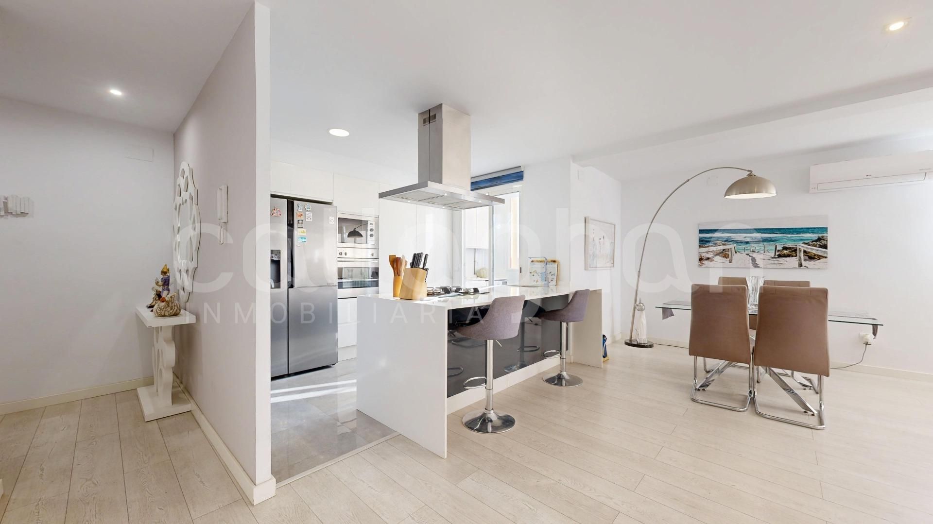 Cocina de Piso en venta en  Valencia Capital con Calefacción, Parquet y Trastero