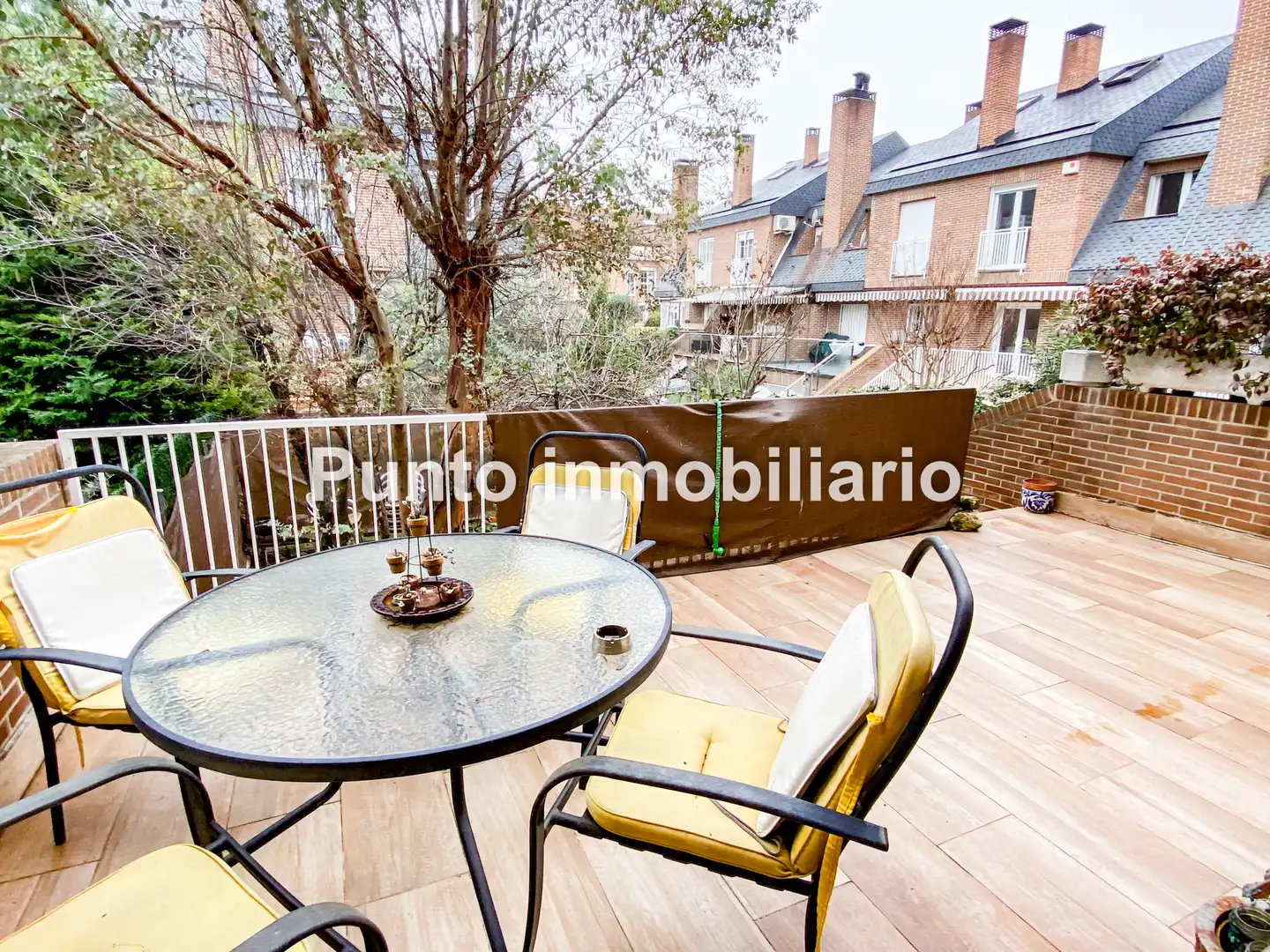 Terrassa de Casa adosada en venda en Valladolid amb Calefacció, Jardí privat i Parquet
