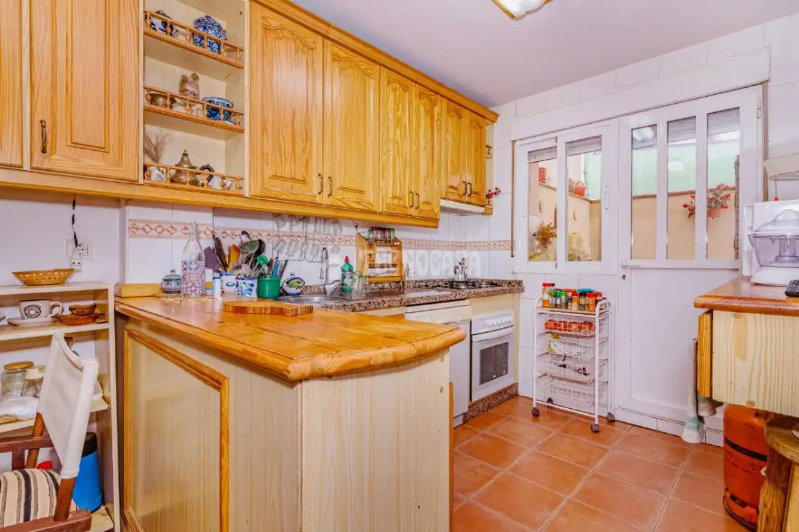 Kitchen of Detached homes for sale in Alhendín  with Heating and Balcony