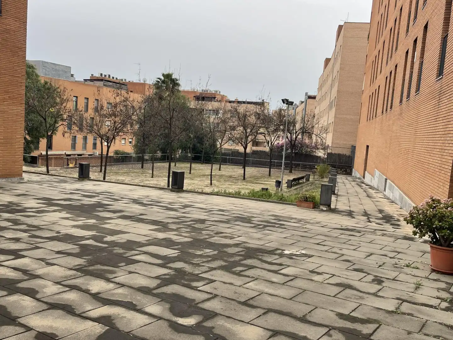Vista exterior de Loft en venta en Sant Boi de Llobregat con Aire acondicionado y Calefacción