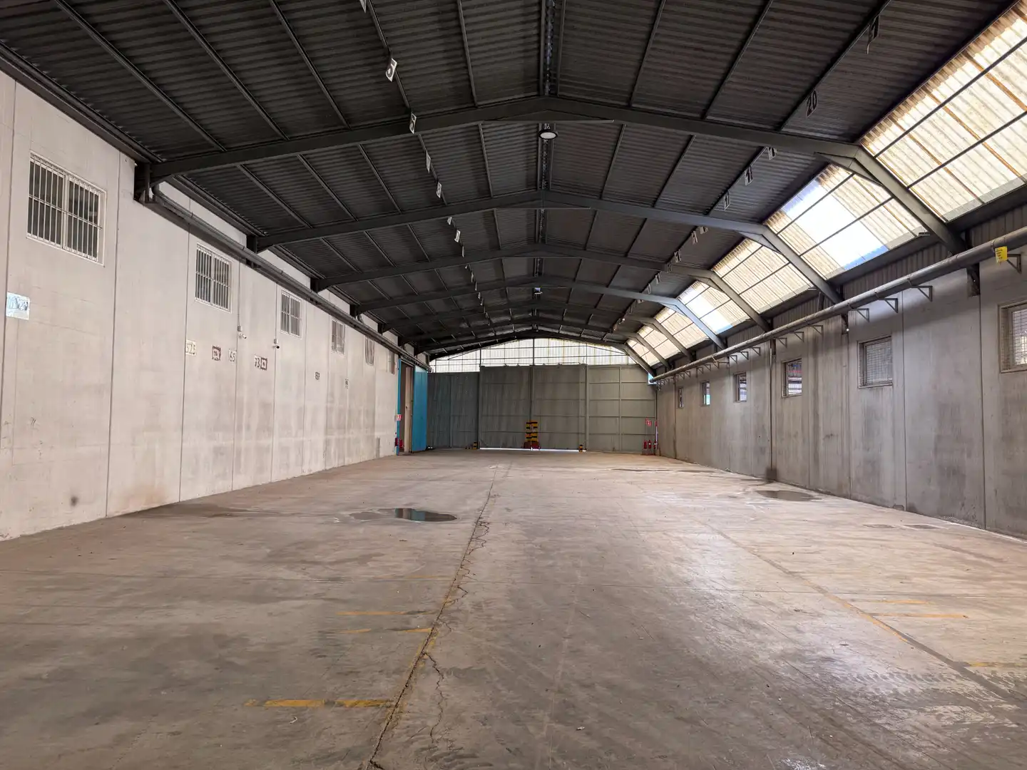 Industrial buildings for rent in Ceutí