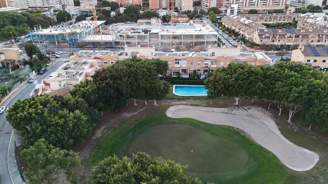 Casa adosada en Venta en Calle Calle Enric Valor, 10 en Alicante Golf