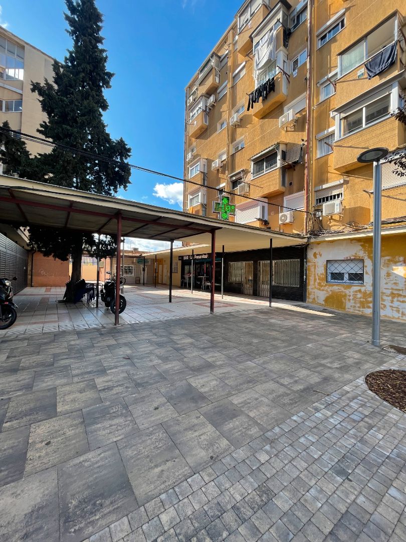 Exterior view of Duplex for sale in  Madrid Capital  with Heating, Terrace and Furnished