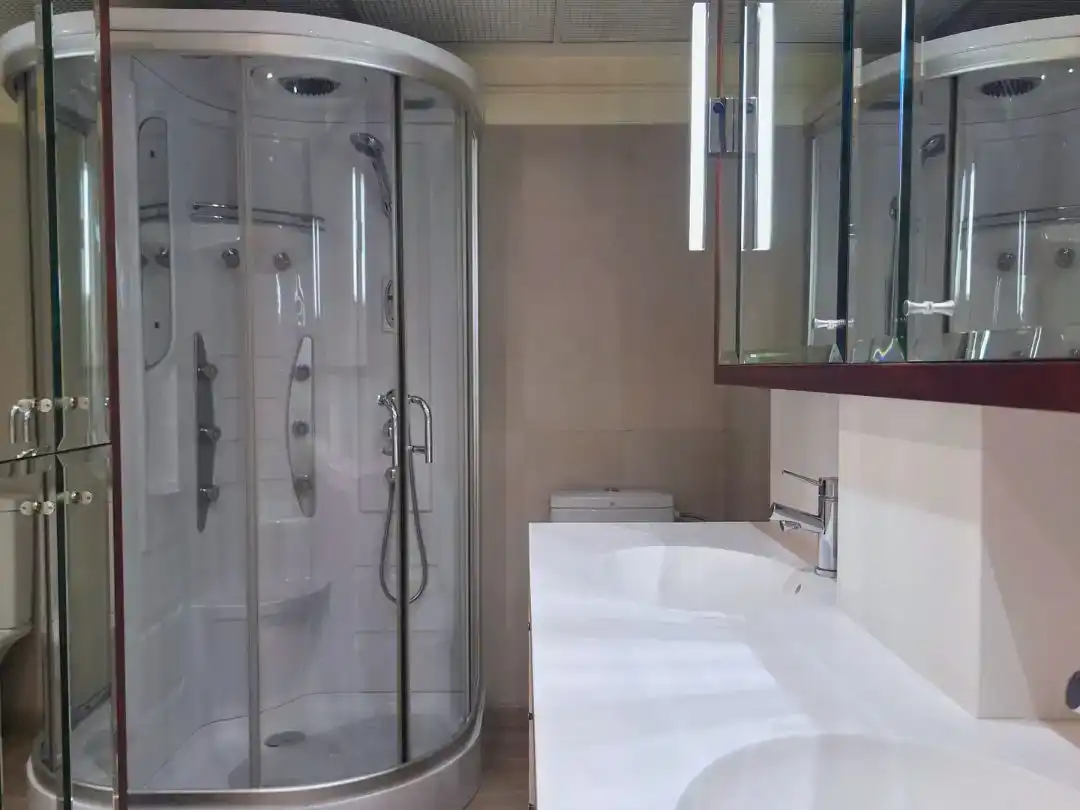 Baño de Apartamento en venta en Marbella con Aire acondicionado, Piscina y Balcón