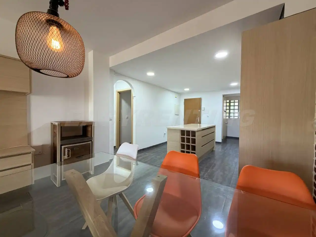 Cocina de Piso en venta en La Línea de la Concepción con Terraza, Amueblado y Alarma