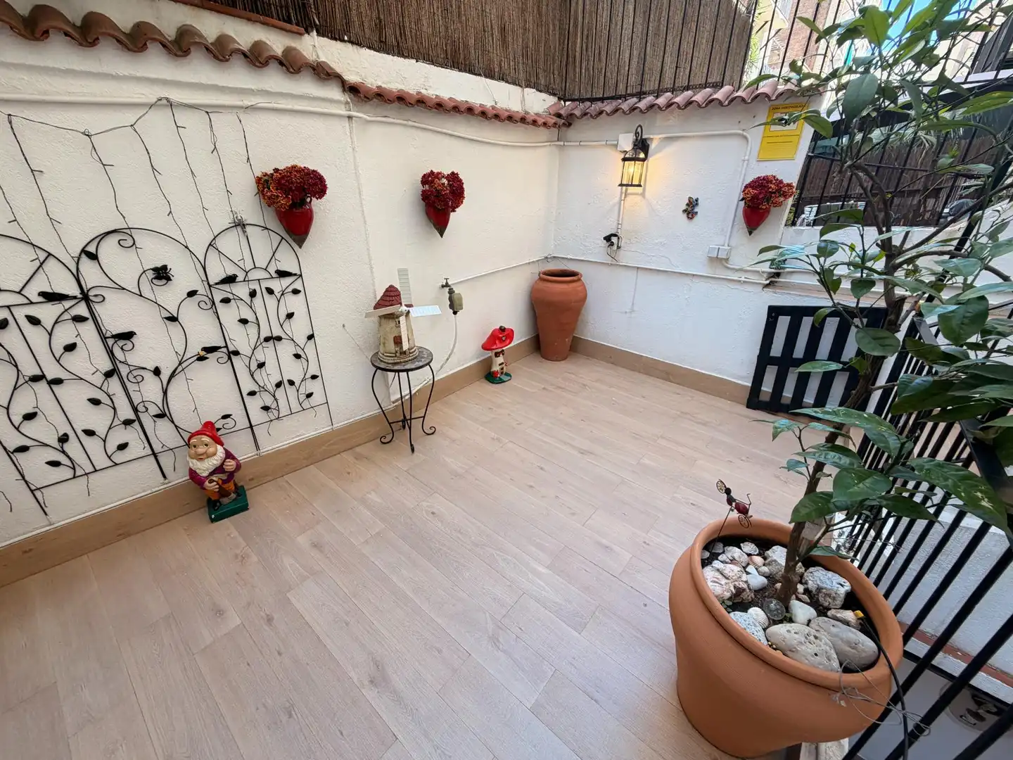 Terrasse von Maisonette zum Verkauf in Barcelona mit Klimaanlage, Terrasse und Balkon