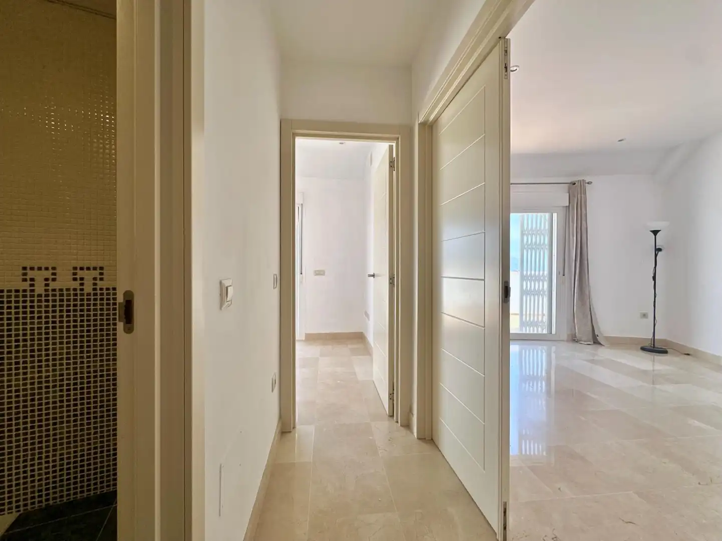 Ático con ascensor en venta en Castillo Sohail - Myramar, imagen 15