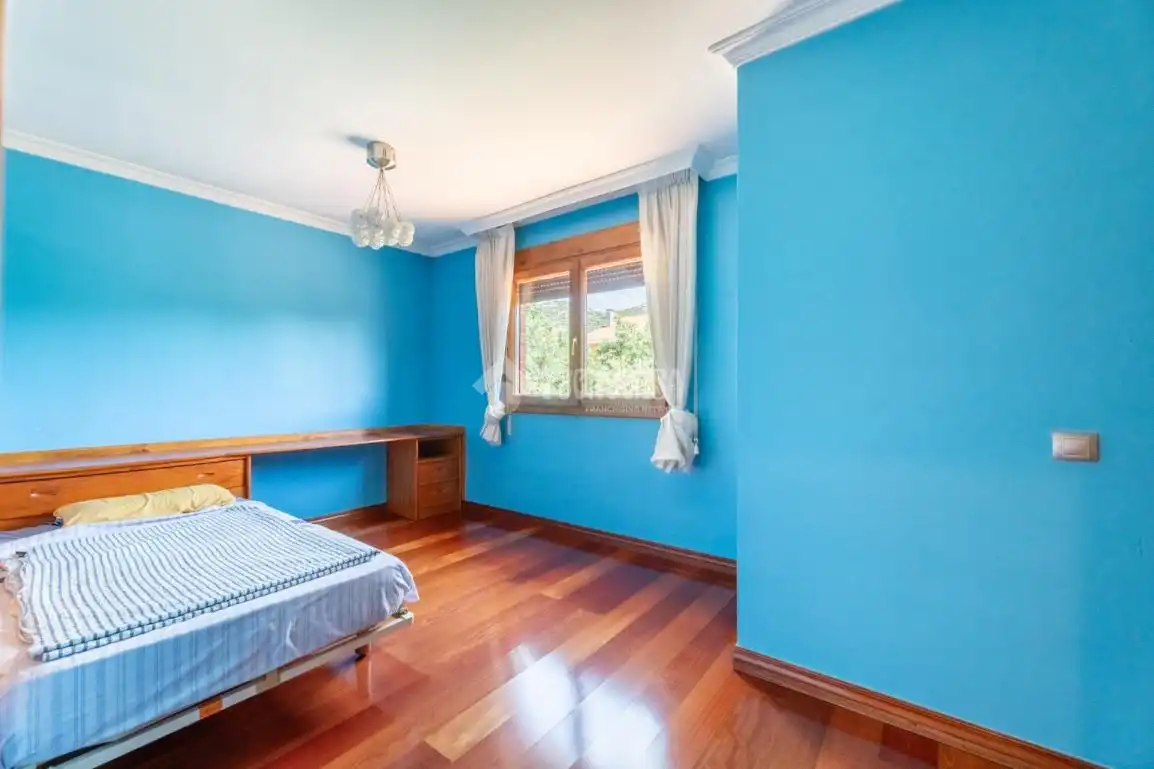 Habitación de Casa o chalet en venta en Hoyo de Manzanares con Calefacción