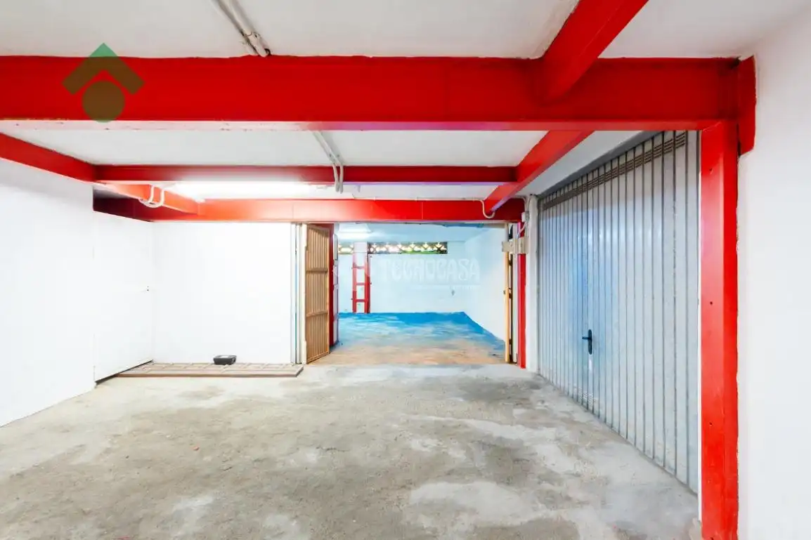 Parkplatz von Garage zum Verkauf in Nerja