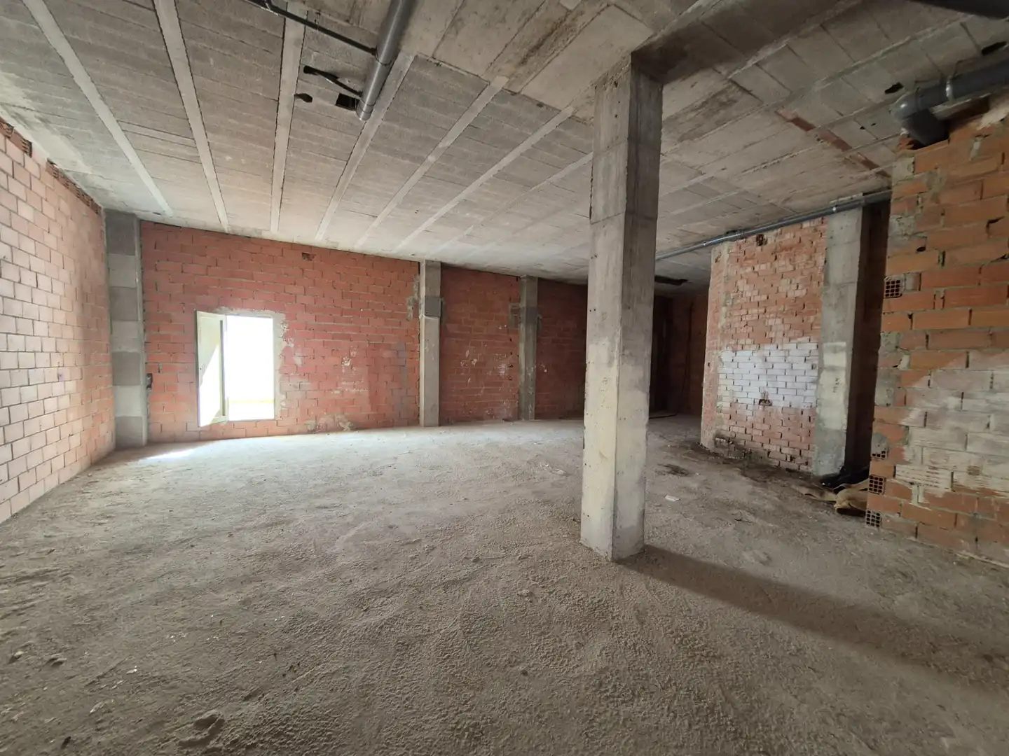 Commercial properties for rent in Carrer Luis Vives, 4, Pobla de Farnals
