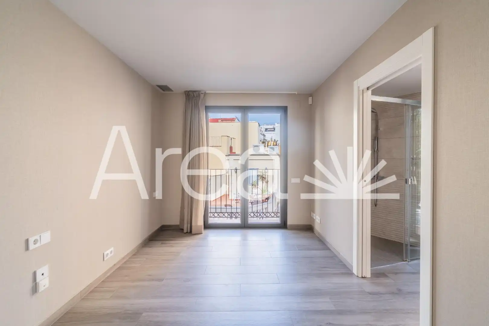 Habitación de Ático en venta en Arenys de Mar con Aire acondicionado, Calefacción y Terraza