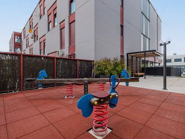 Appartamento con balcone in vendita a Enrique Granados 14