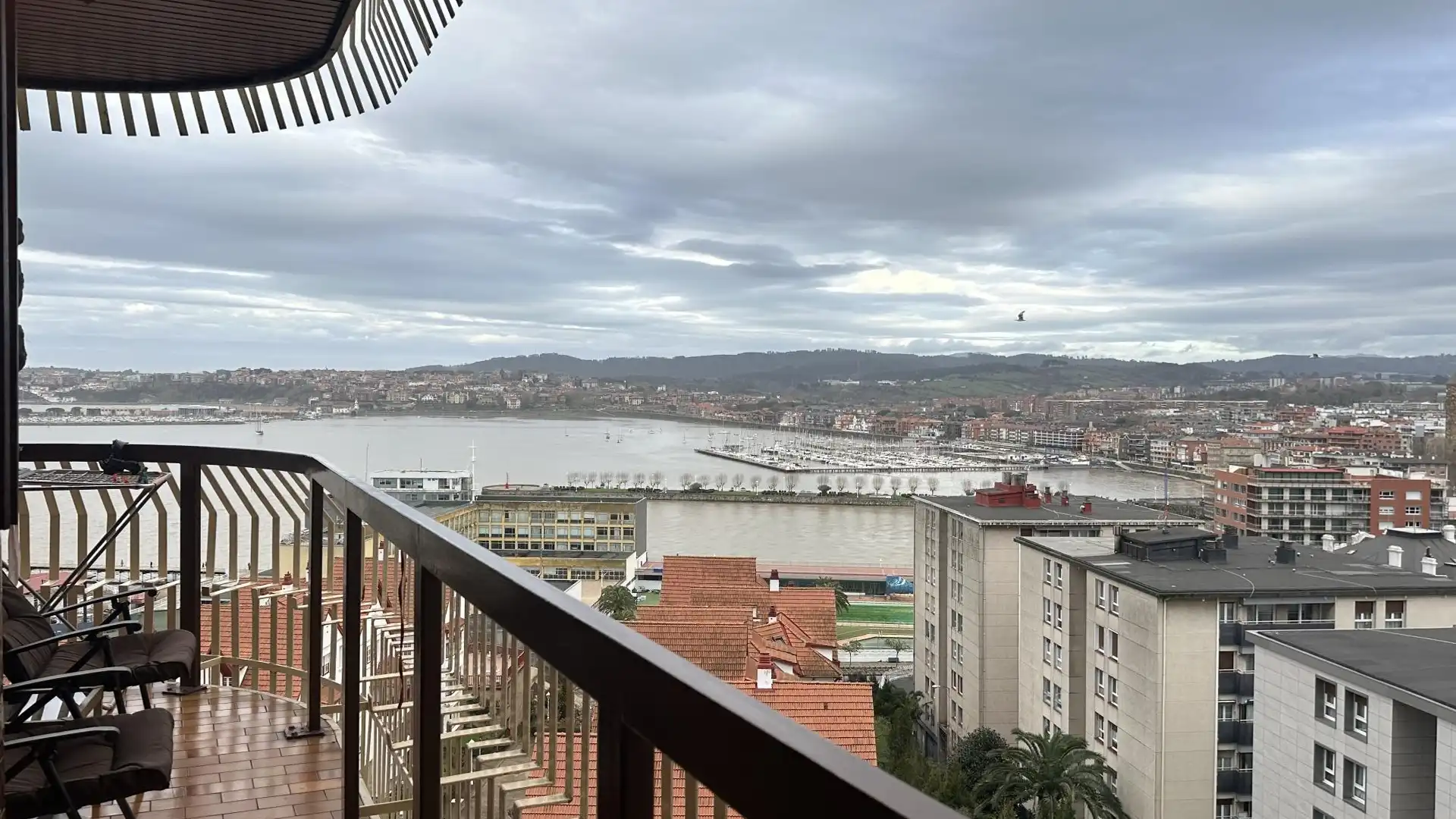 Habitación de Piso en venta en Santurtzi  con Terraza y Trastero