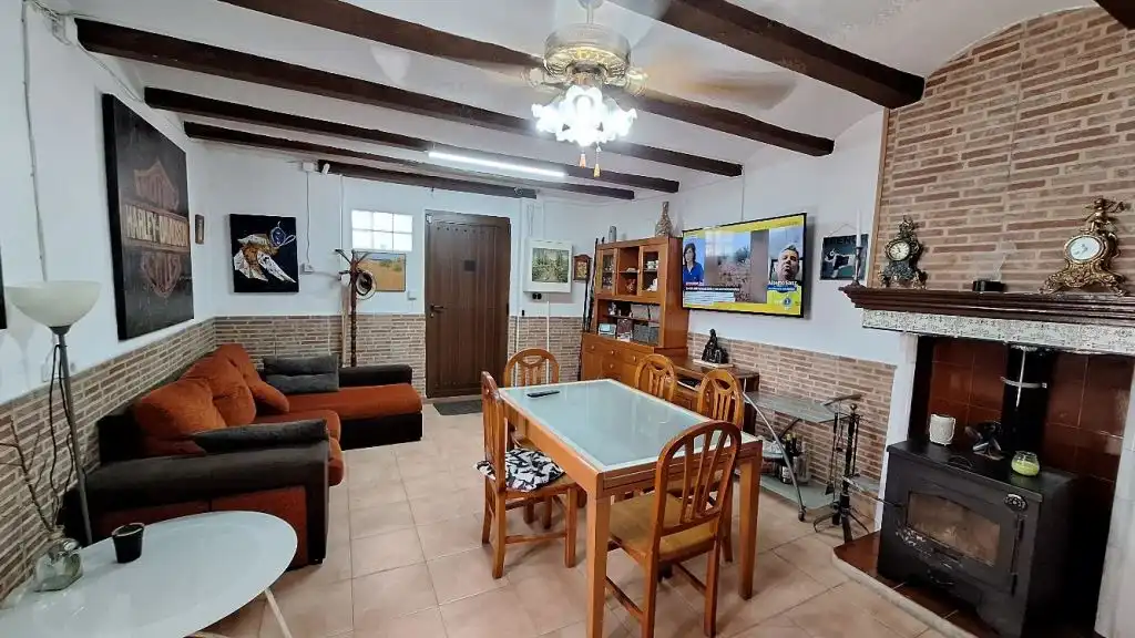 Sala de estar de Casa o chalet en venta en Canredondo con Jardín privado, Terraza y Trastero