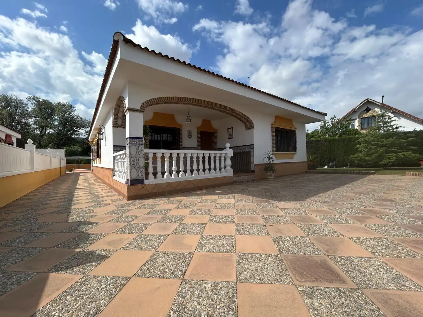 Exterior view of Houses for sale in Córdoba  with Air Conditioner, Heating and Private garden