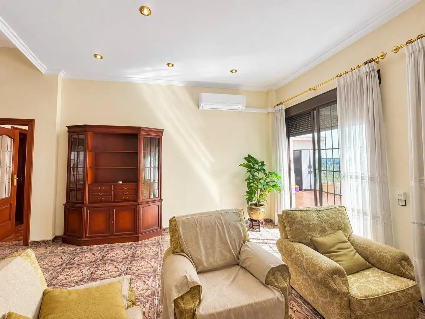 Sala de estar de Casa o chalet de alquiler en Rafelbuñol / Rafelbunyol, Valencia