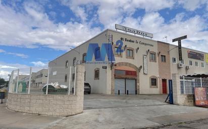 Vista exterior de Nau industrial en venda en Alcalá de Henares