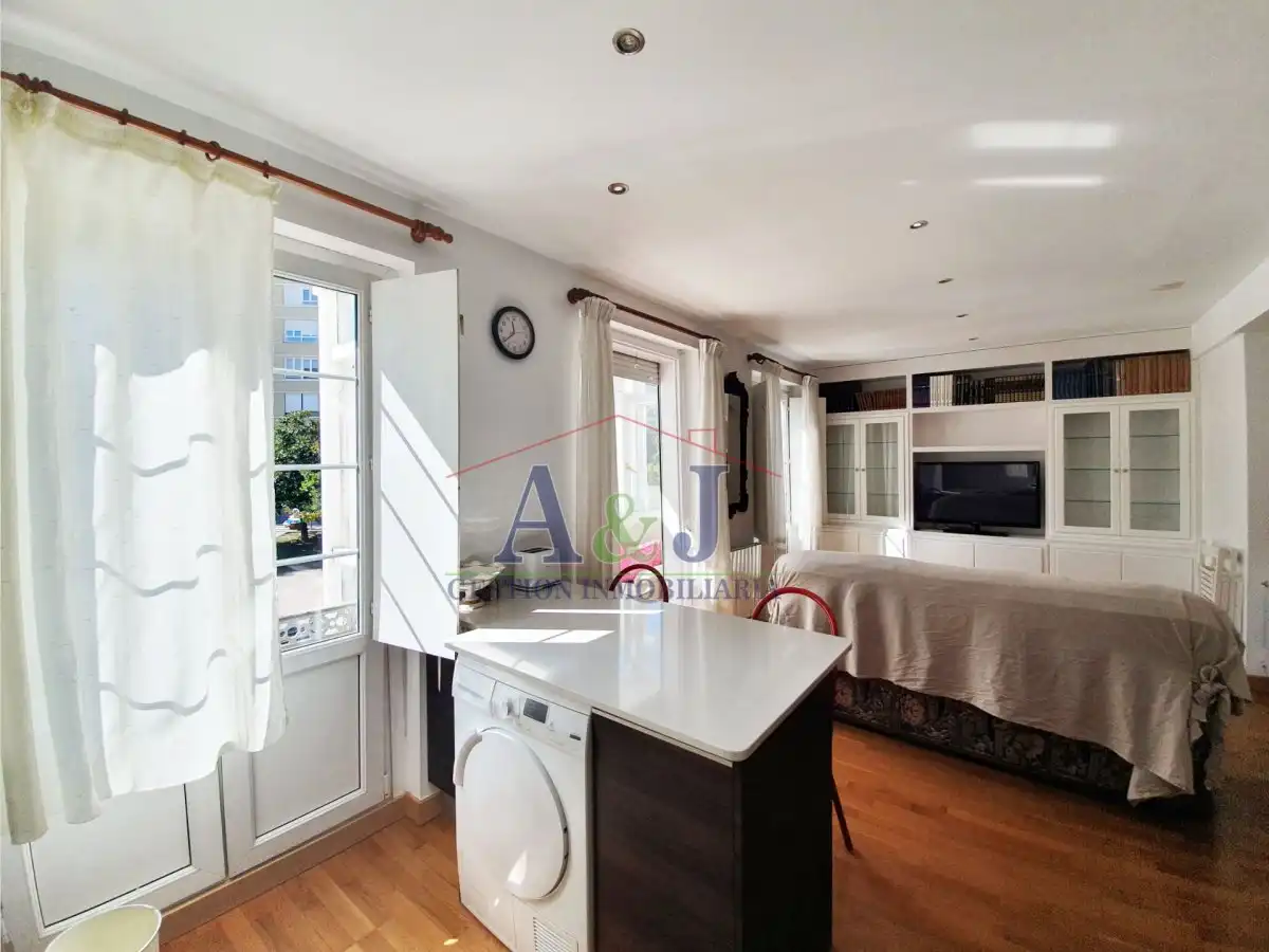 Wohnung zur Miete in Calle BURGOS, Numancia - San Fernando