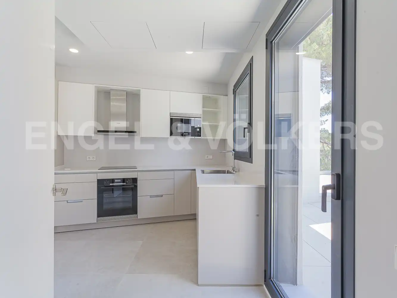 Cocina de Casa o chalet en venta en Barcelona con Aire acondicionado, Calefacción y Piscina