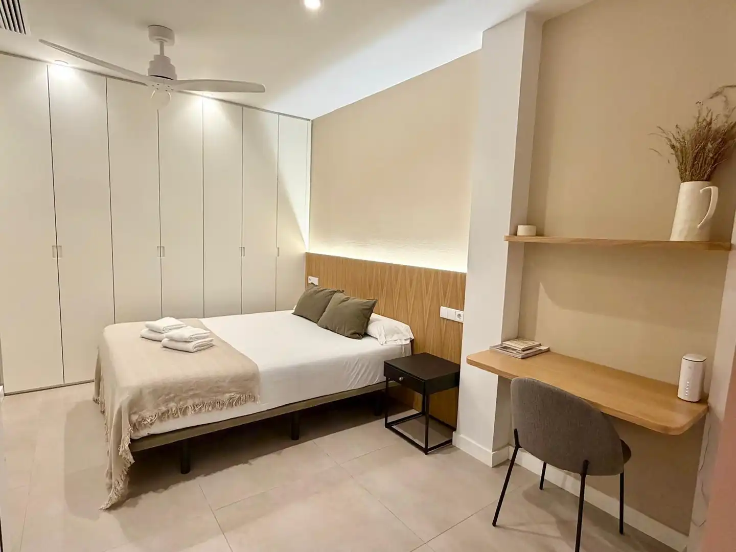Habitación de Loft en venta en Sevilla con Aire acondicionado, Calefacción y Amueblado