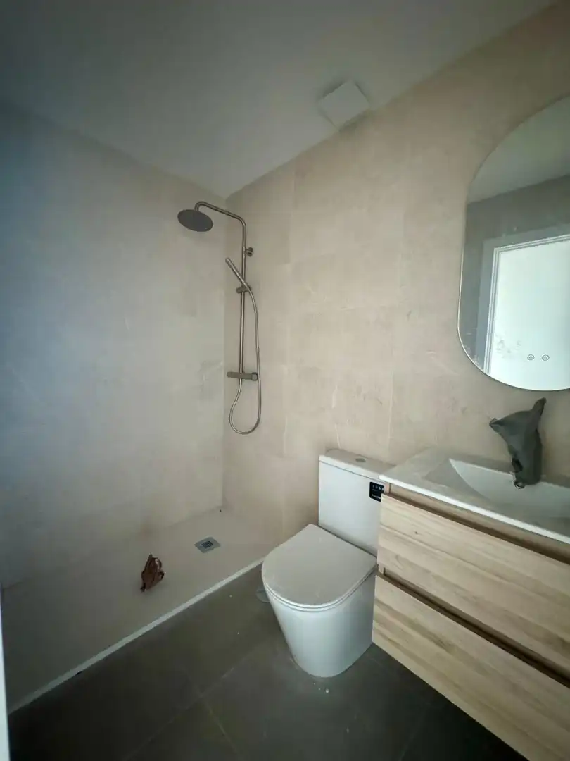 Badezimmer von Maisonette zum Verkauf in Torremolinos mit Klimaanlage, Terrasse und Abstellraum