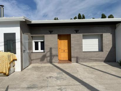 Exterior view of Single-family semi-detached for sale in Valladolid Capital  with Heating, Private garden and Parquet flooring