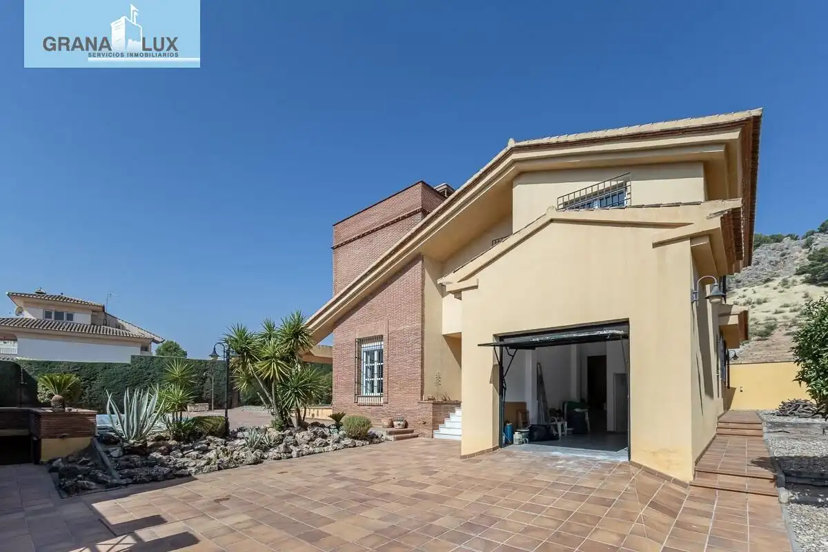 Villa mit Pool zum Verkauf in Calle Olivo, imagen 3