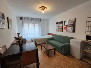 Habitación de Estudio de alquiler en Chamberí