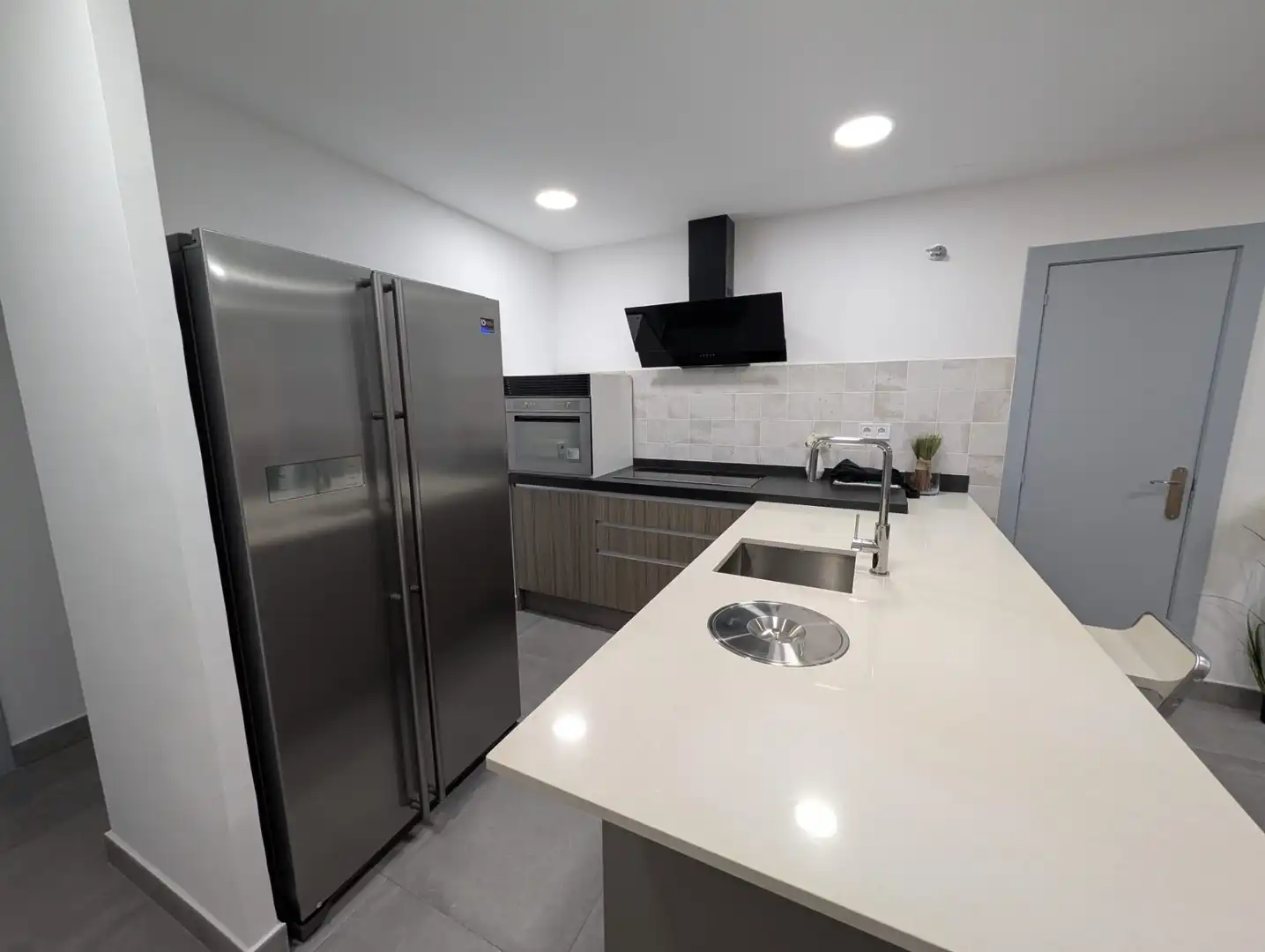 Kitchen of Attic for rent in Badalona  with Air Conditioner, Parquet flooring and Terrace