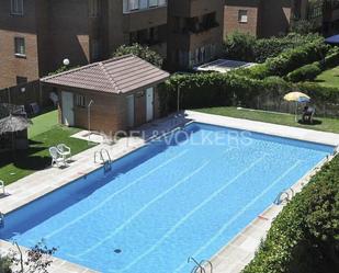 Swimming pool of Flat to rent in Majadahonda  with Air Conditioner, Terrace and Swimming Pool