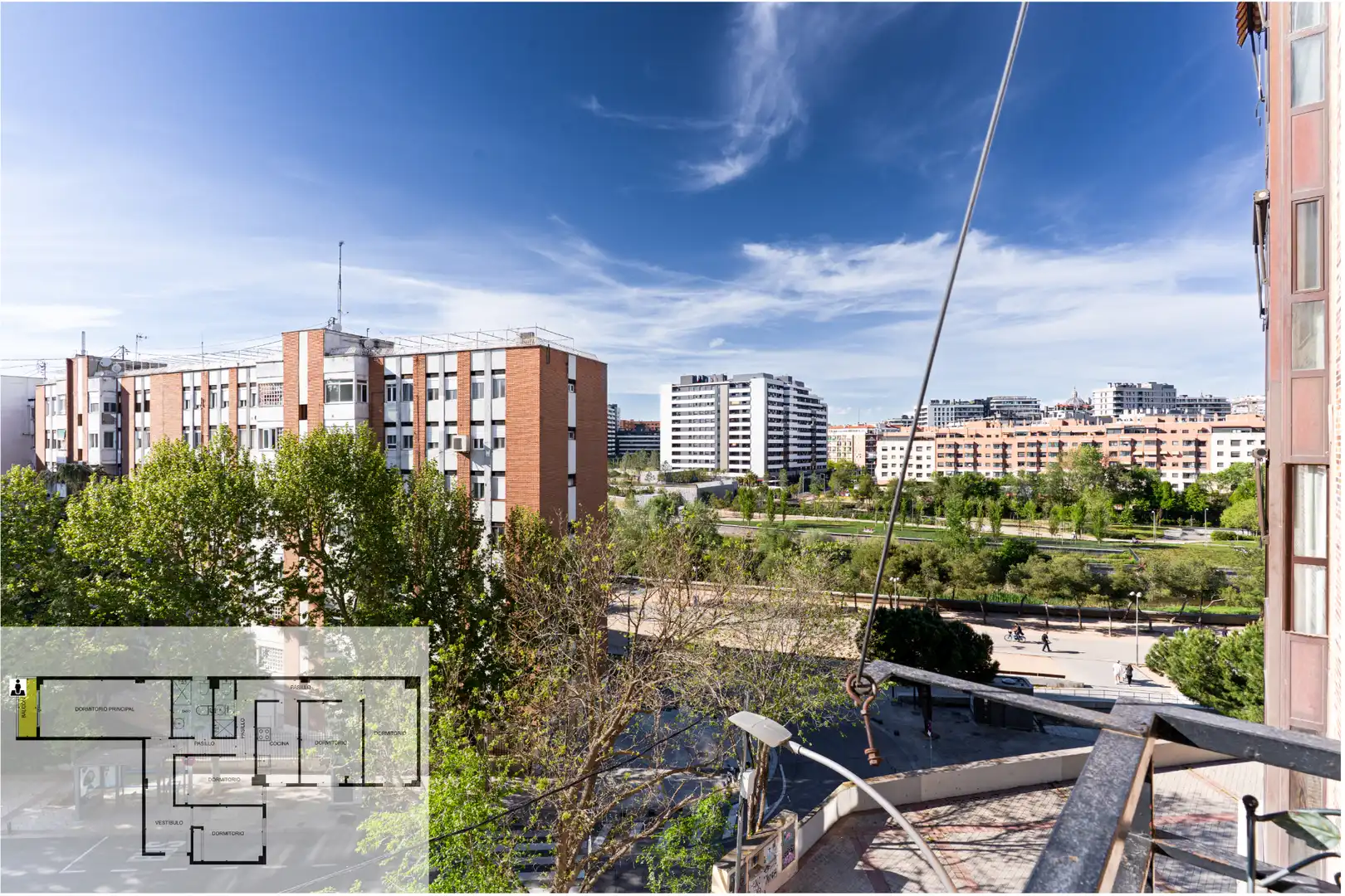 Vista exterior de Piso en venta en  Madrid Capital con Aire acondicionado, Calefacción y Parquet
