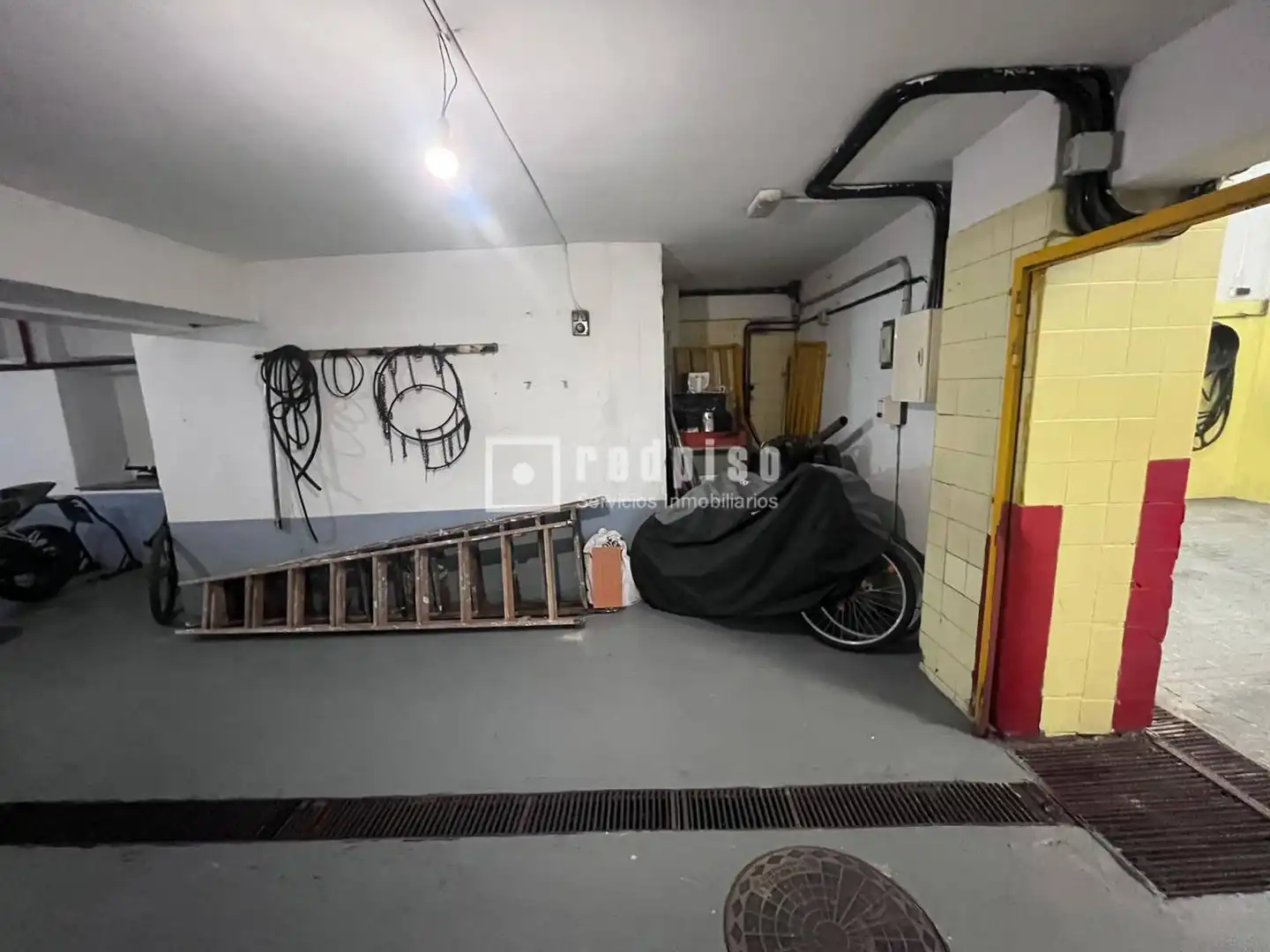Garage for sale in Madrid