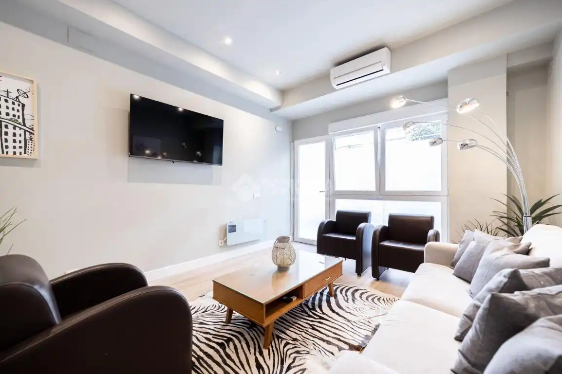 Living room of Flat for sale in Madrid