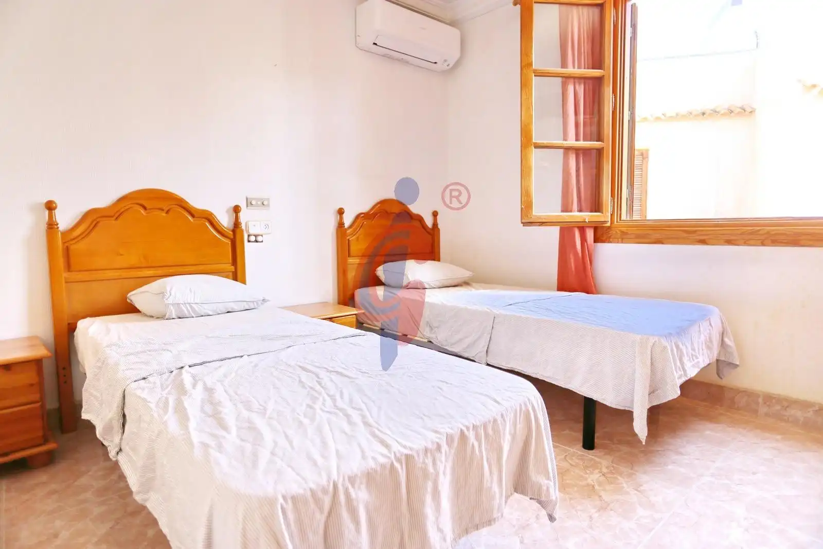 Bedroom of Detached homes for sale in Guardamar del Segura  with Air Conditioner, Heating and Terrace