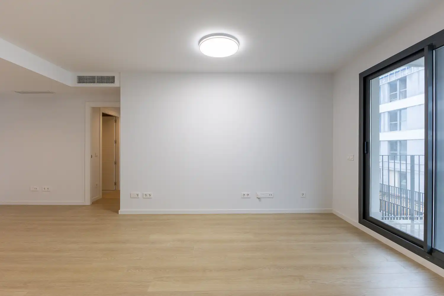 Piso de alquiler en Dénia con Aire acondicionado, Calefacción y Trastero