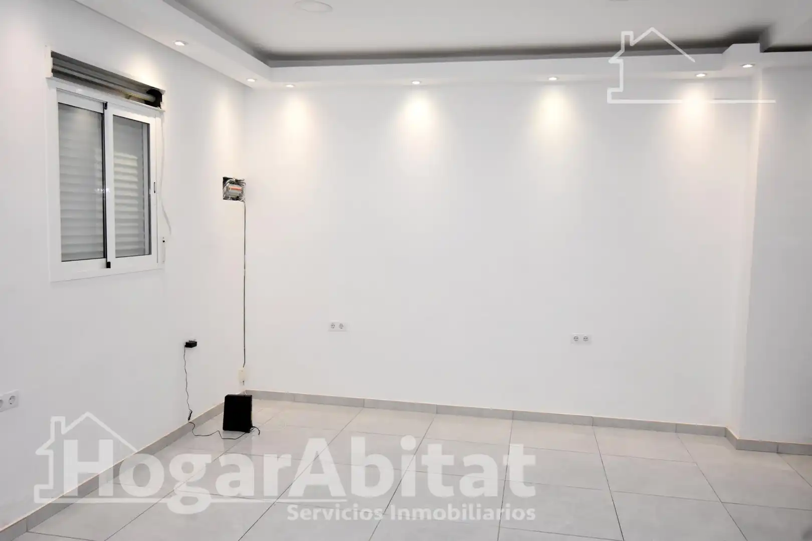 Houses for sale in Alzira  with Air Conditioner and Terrace