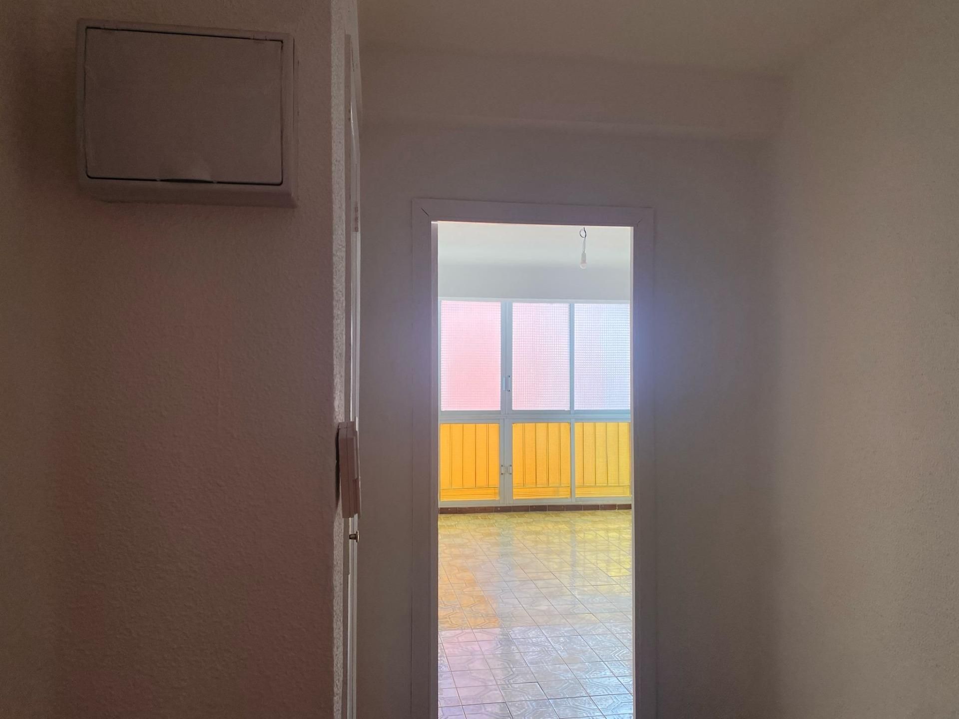 Flat for sale in  Valencia Capital  with Balcony