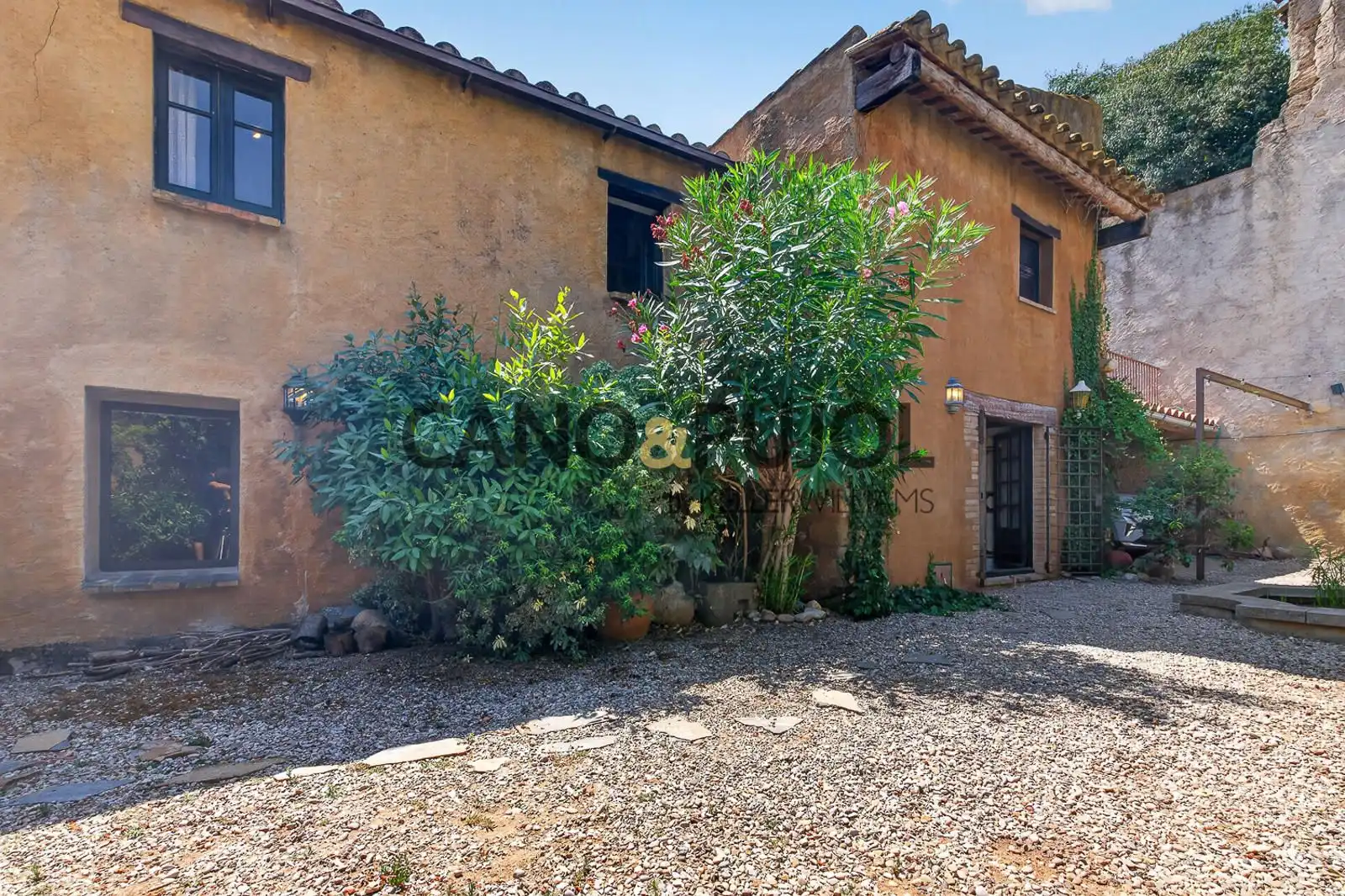 Vista exterior de Casa o xalet en venda en Vilamalla amb Aire condicionat, Calefacció i Moblat