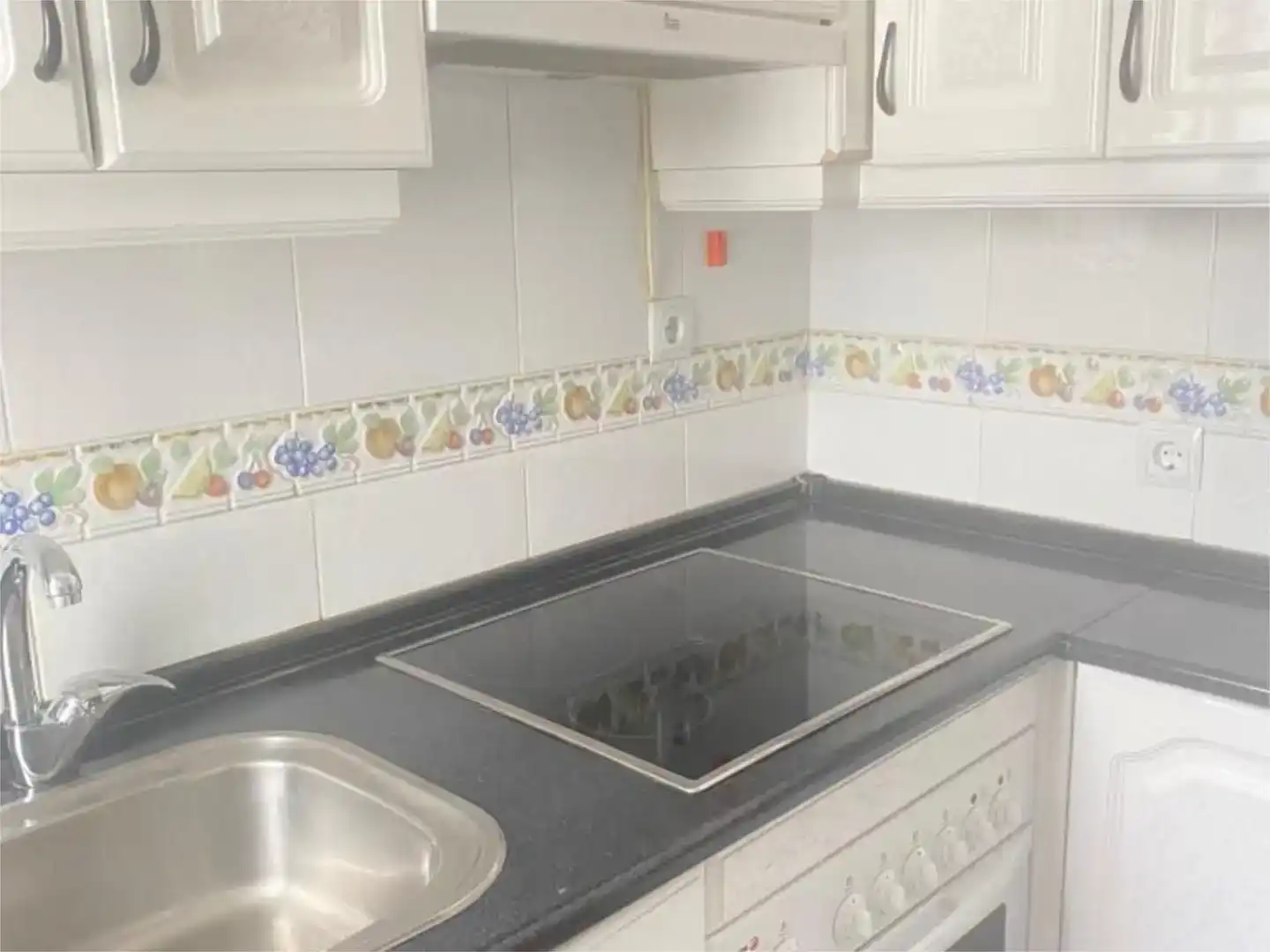 Kitchen of Flat for rent in  Madrid Capital  with Air Conditioner