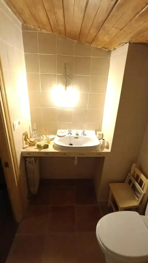 Bathroom of Detached homes for sale in Madrigal del Monte  with Heating and Terrace