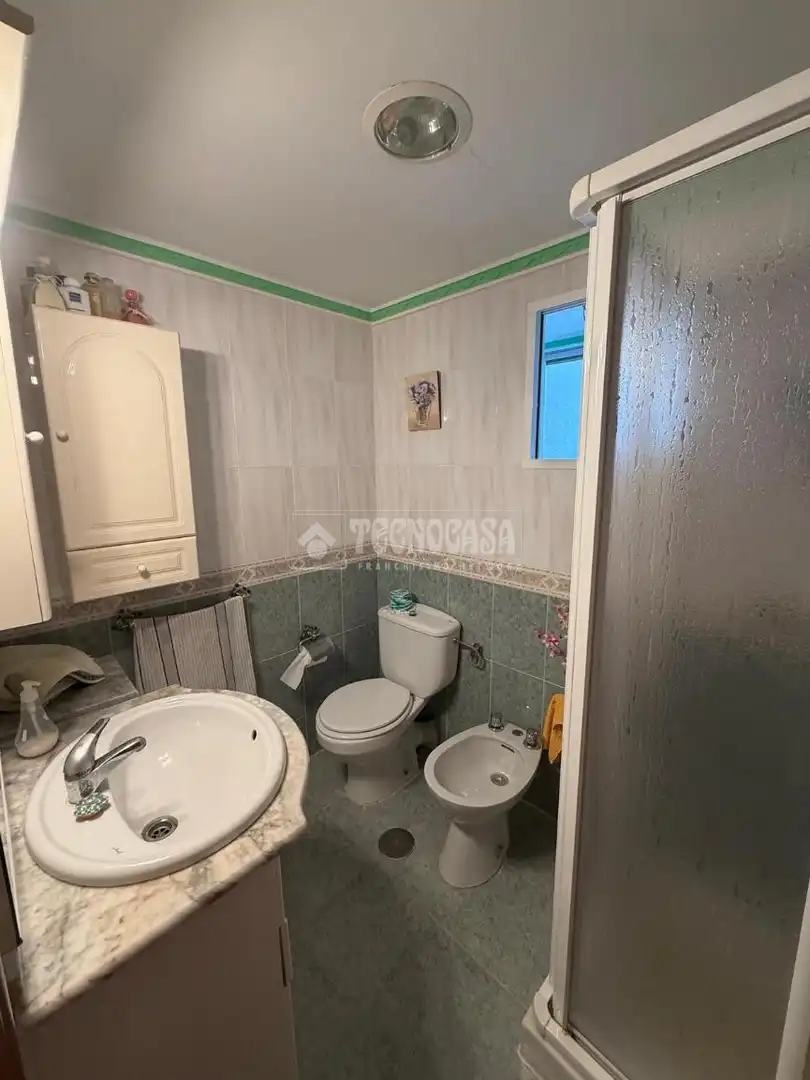 Baño de Piso en venta en Málaga con Aire acondicionado