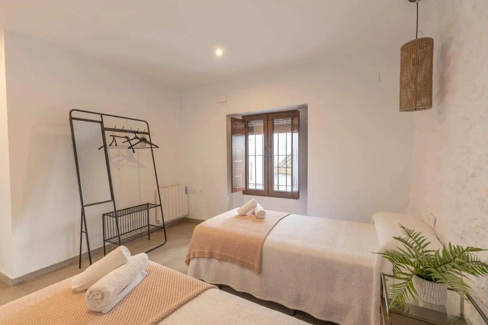 Dormitori de Casa o xalet en venda en Montefrío amb Calefacció i Terrassa