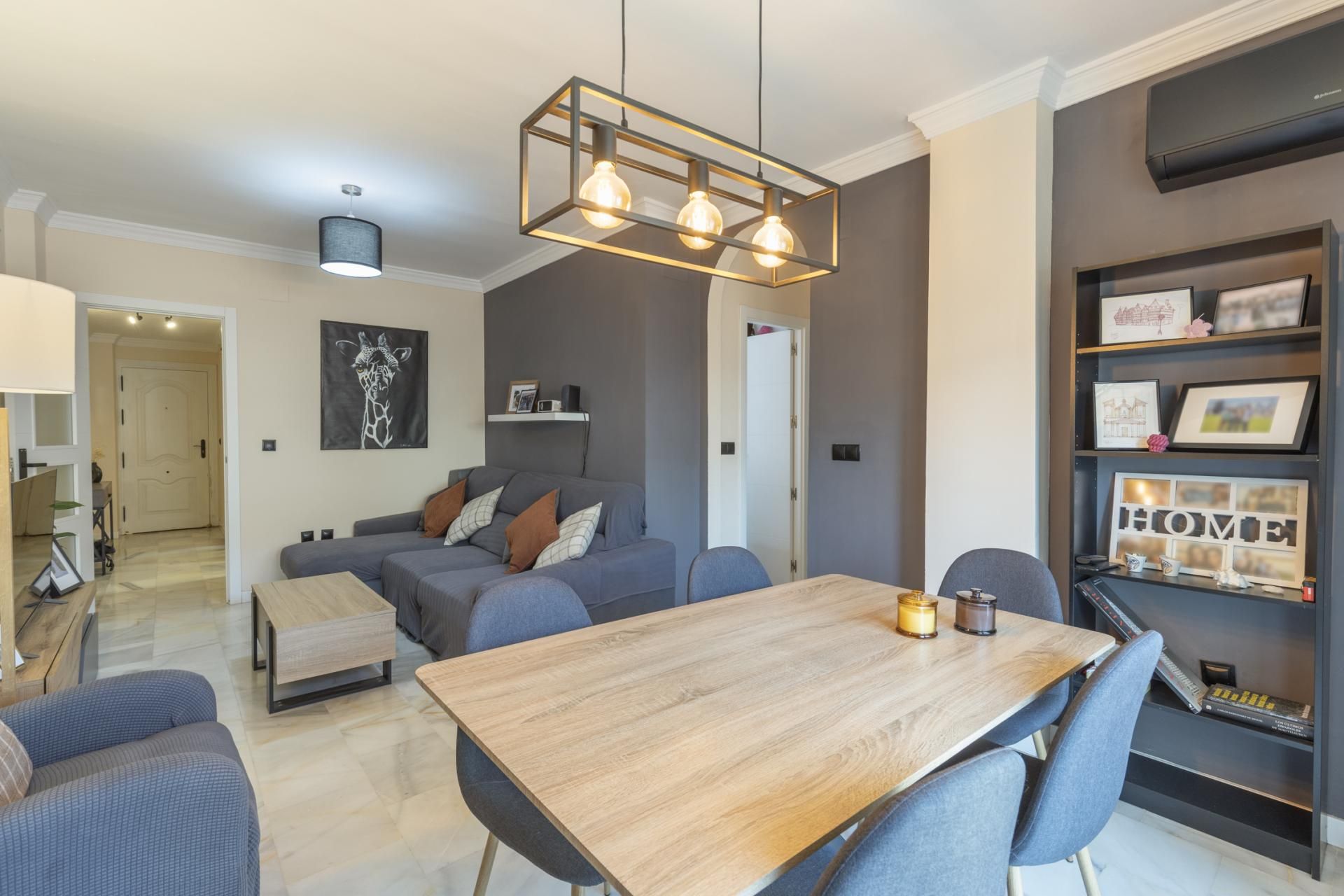 Esszimmer von Wohnung zum Verkauf in Gójar mit Klimaanlage, Privatgarten und Balkon