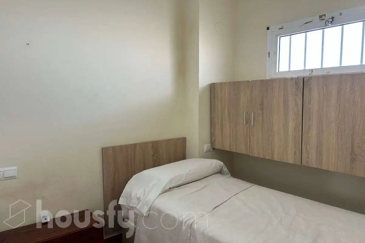 Flat for rent in Calle Río Mesa, Manantiales - Estación de Autobuses