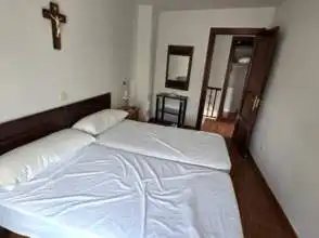 Schlafzimmer von Haus oder Chalet zur Miete in Colunga mit Möbliert und Waschmaschine