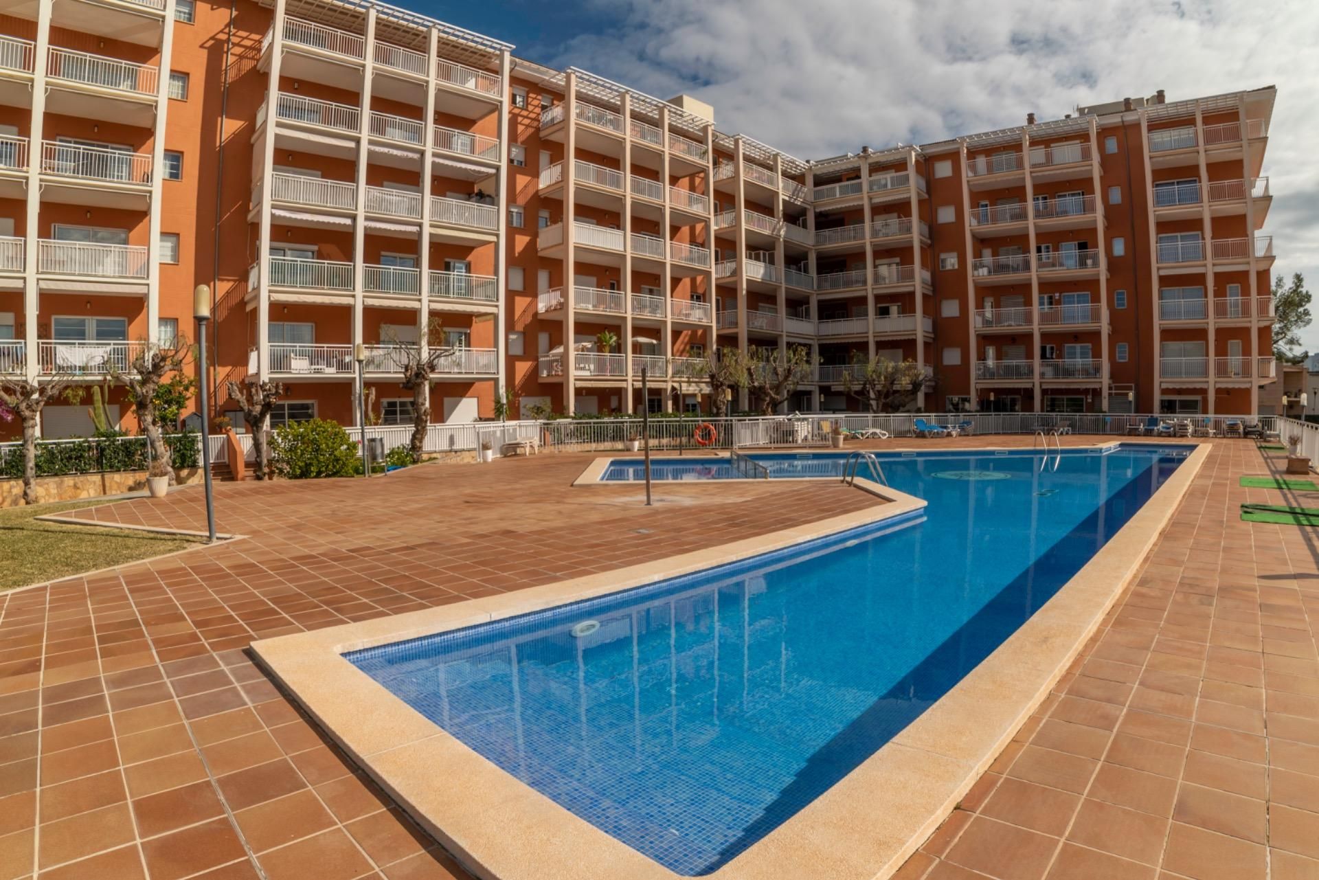 Swimming pool of Flat for sale in Alcúdia  with Air Conditioner, Private garden and Terrace