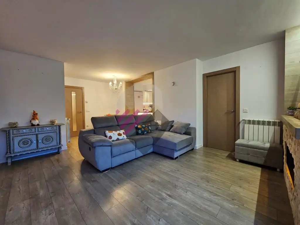 Flat with terrace for sale in Avinguda de Sant Antoni, imagen 5