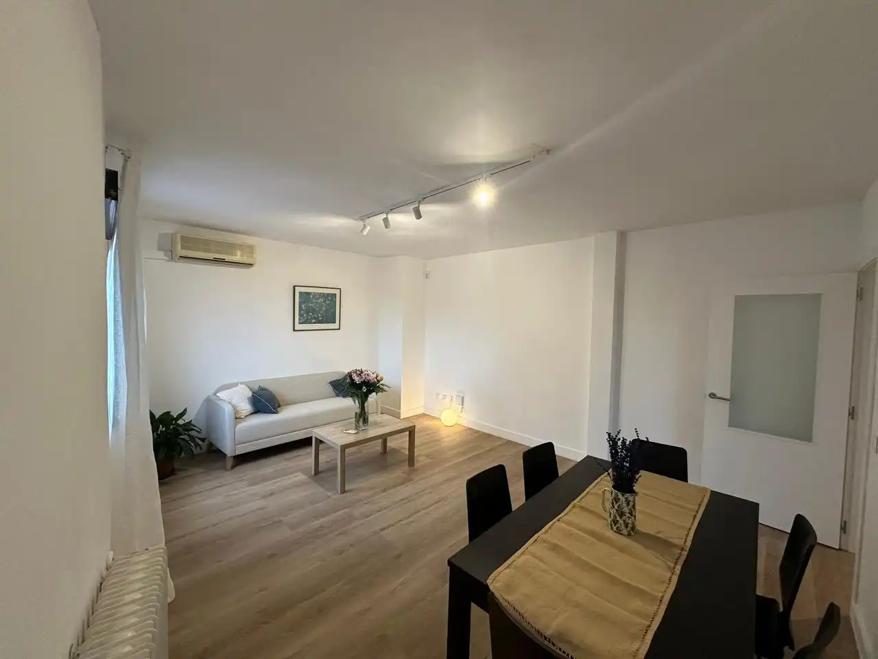 Dúplex de alquiler en Calle Reinosa, Vista Alegre