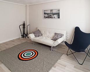 Sala d'estar de Apartament de lloguer en  Valencia Capital amb Aire condicionat i Calefacció