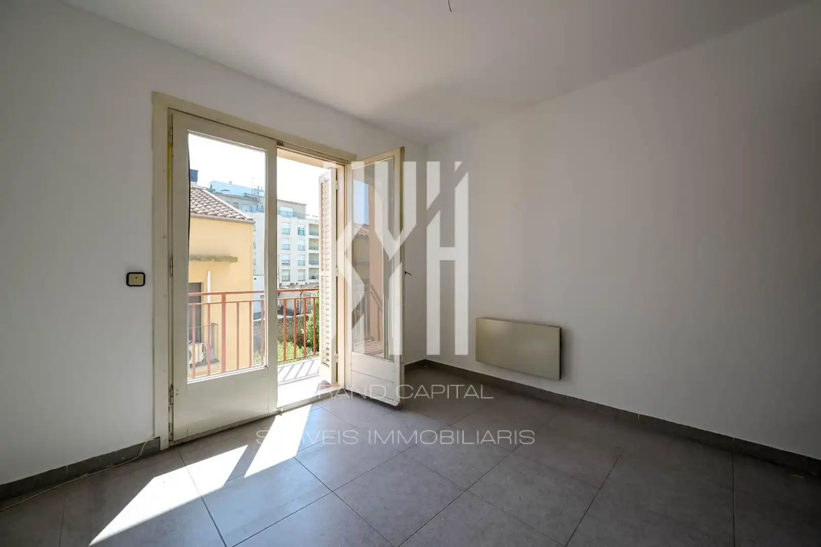 Balcony of Flat for sale in Salt  with Balcony